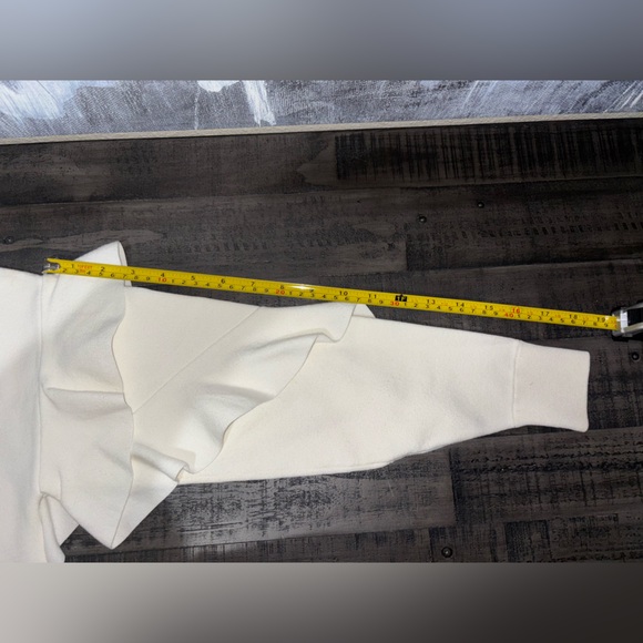 Alice + Olivia Nettie Ruffle Sleeve Crewneck Sweater - Size XS White - Picture 9 of 11